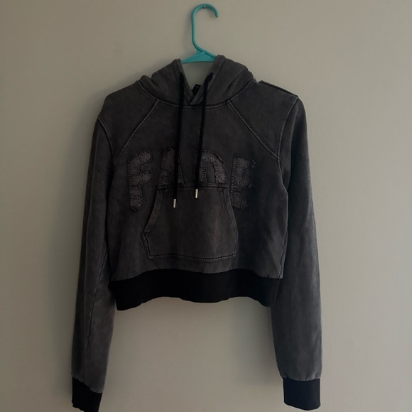 URBAN OUTFITERS Fade Shrunken Hoodie Sweatshirt
size M. NWT - Picture 5 of 7